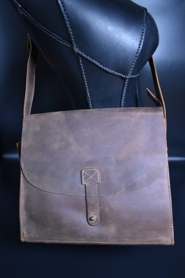 Paul and Taylor Unisex Crossbody Bags (Brown)