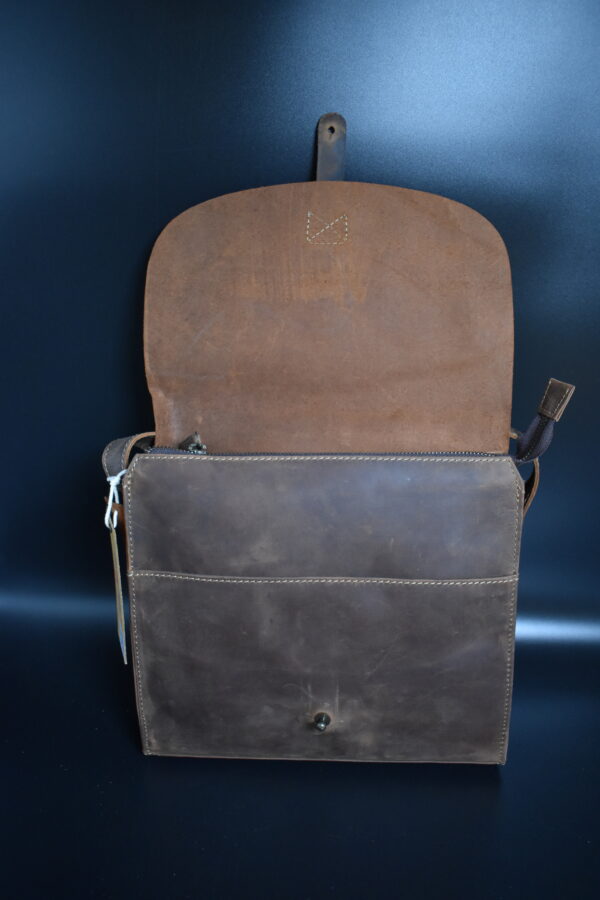 Paul and Taylor Unisex Crossbody Bags (Brown)